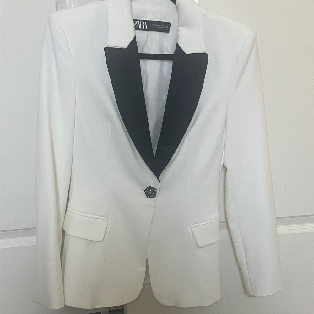 Zara Ivory Tuxedo Blazer with Lapel